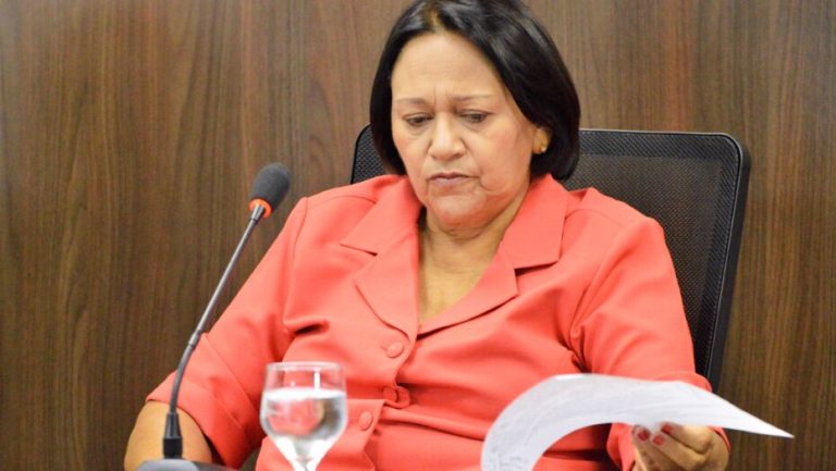 Redução do ICMS causou série de dificuldades para o segundo mandato, diz Fátima Bezerra