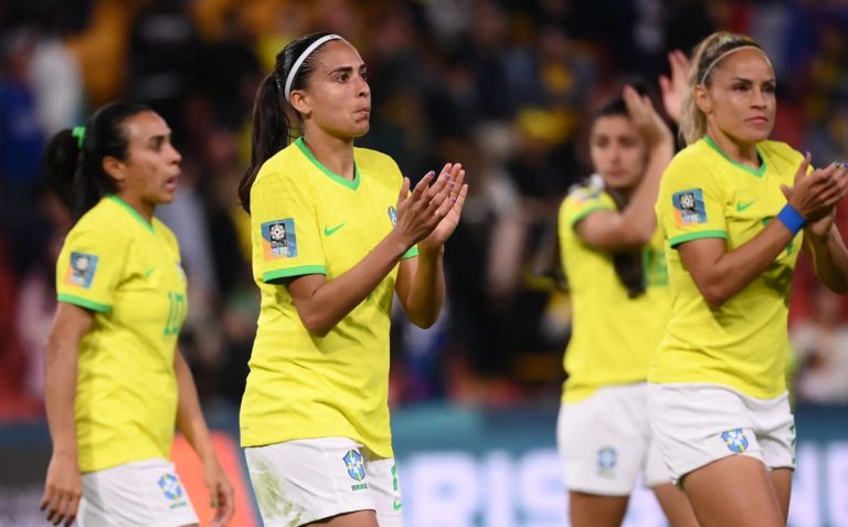 Brasil não sai do zero contra a Jamaica e está eliminado da Copa do Mundo Feminina