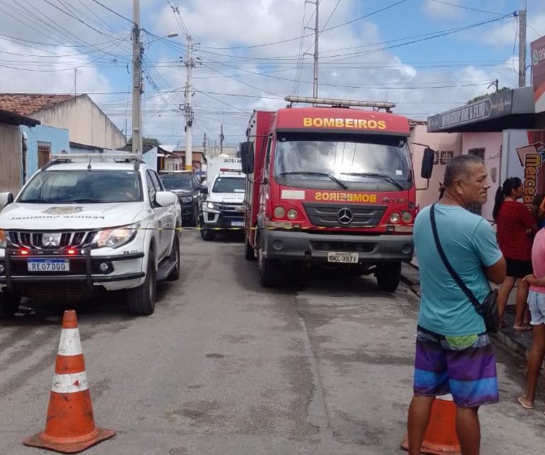 Polícia prende suspeito de ter matado e enterrado de cabeça para baixo ex-mulher em Natal