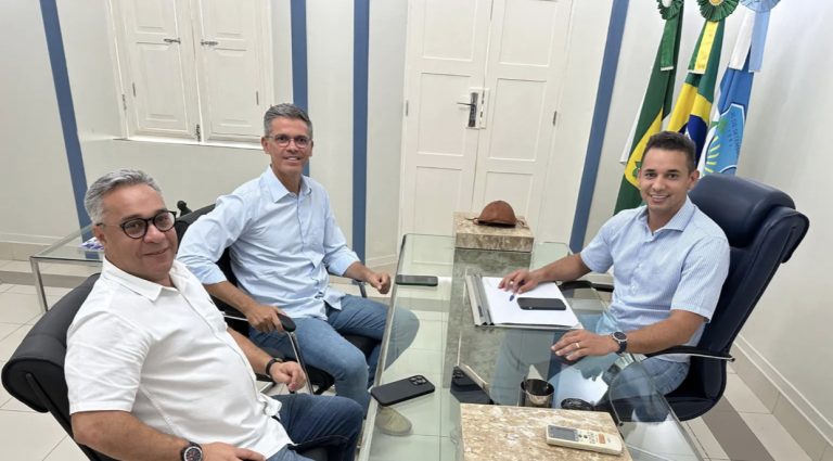 Prefeito de Mossoró recebe o deputado Coronel Azevedo