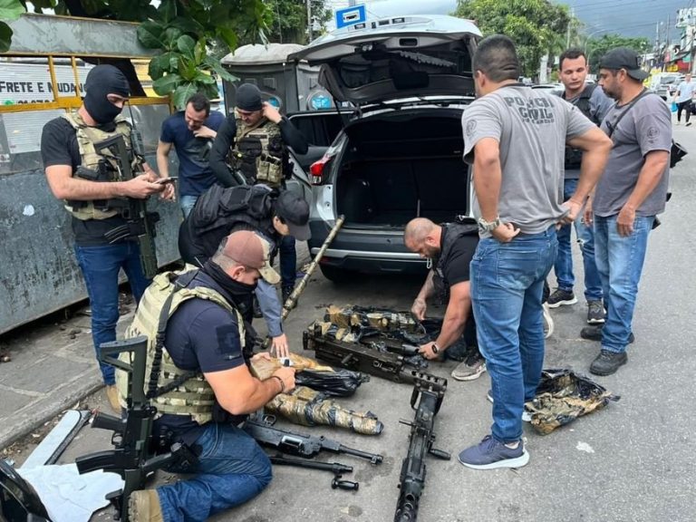 Polícia recupera 8 das 21 metralhadoras furtadas do Exército no Rio