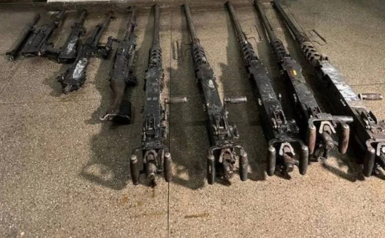 Comando Vermelho e PCC “rejeitaram” metralhadoras furtadas do Exército