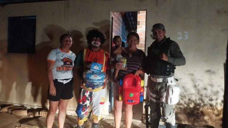 Turma do bem de Itaja realiza a 4º edição de entrega de brinquedos, lancheiras, picolé e cestas básicasAssista o vídeo aqui