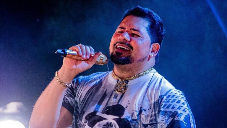 Zezo faz show especial em sua terra natal para comemorar patrono da cidade