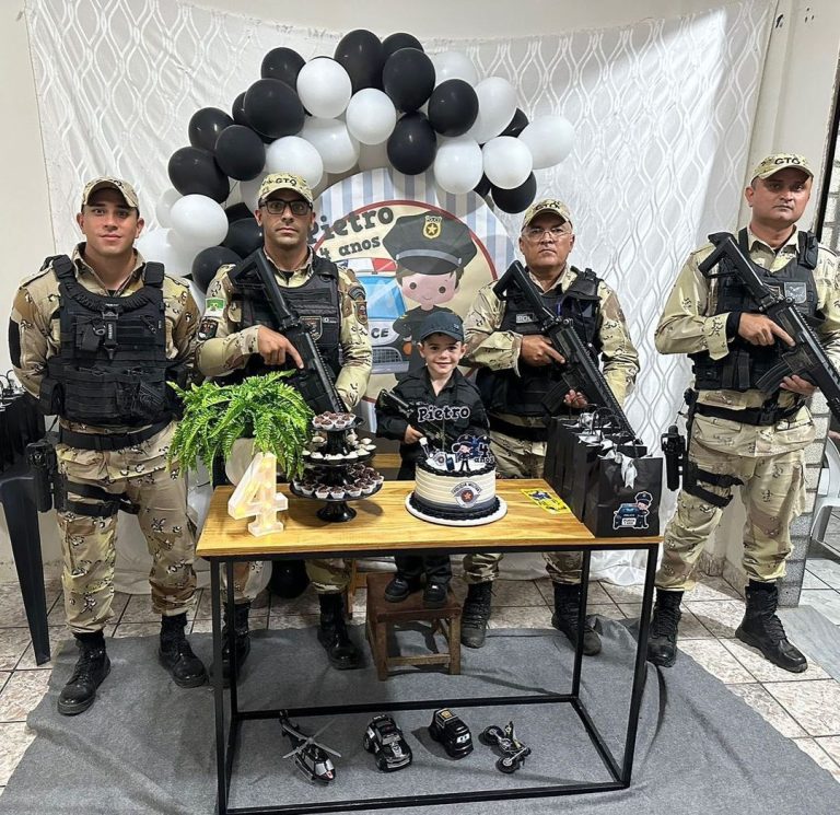 Garotinho de 4 anos que sonha ser policial militar ganha festa temática em Jardim de Piranhas