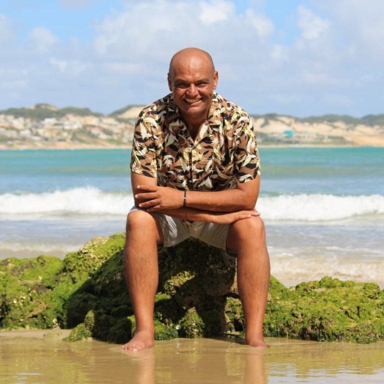 Jornalista Marcos Martins morre aos 53 anos, vítima de câncer
