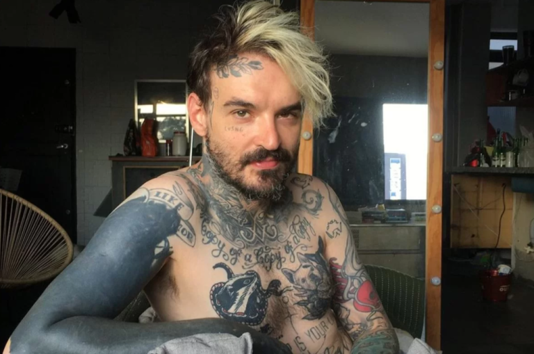 Youtuber PC Siqueira cometeu suicídio na frente de ex-namorada, diz polícia