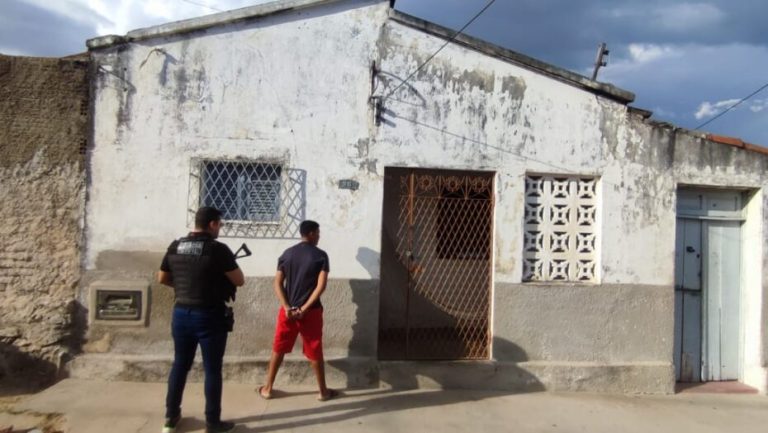 Polícia Civil prende homem por porte ilegal de arma e tráfico de drogas em Caicó
