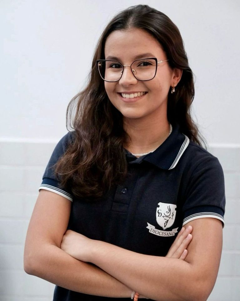 Estudante mossoroense de 17 anos está entre as 60 notas 1000 na redação no Enem