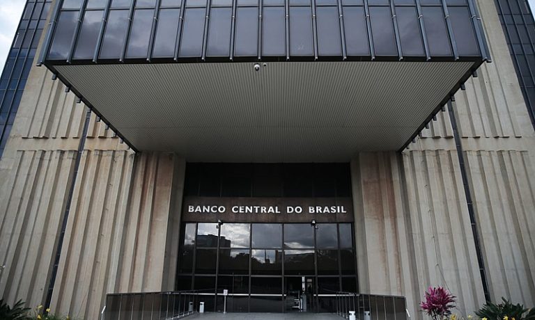 Copom faz 6º corte seguido na Selic e taxa básica de juros cai para 10,75%