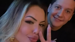 Cantora e namorado morrem em grave acidente de carro na BR-364.
