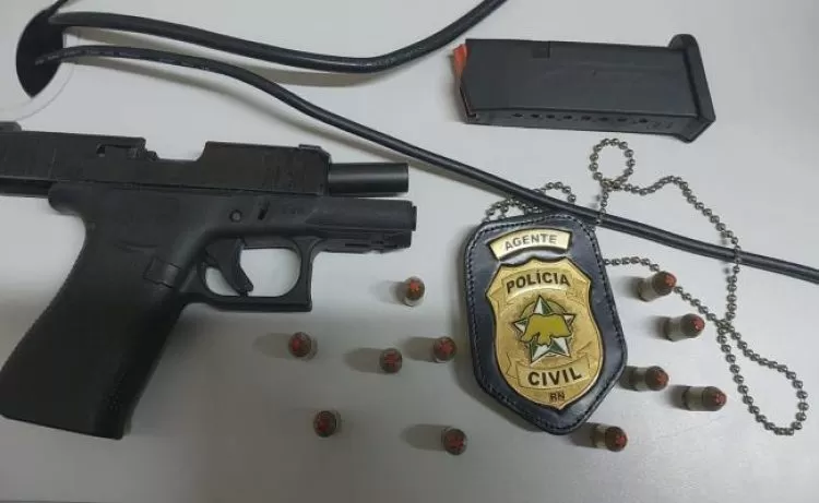 Polícia Civil prende ex-funcionário e mais três suspeitos por furto de mercadorias em estabelecimento em Natal