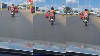 Vídeo: Mulher é flagrada vestindo apenas lingerie em garupa de moto.