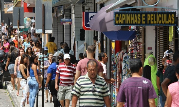 Dia livre de impostos acontece nesta quinta-feira (06)