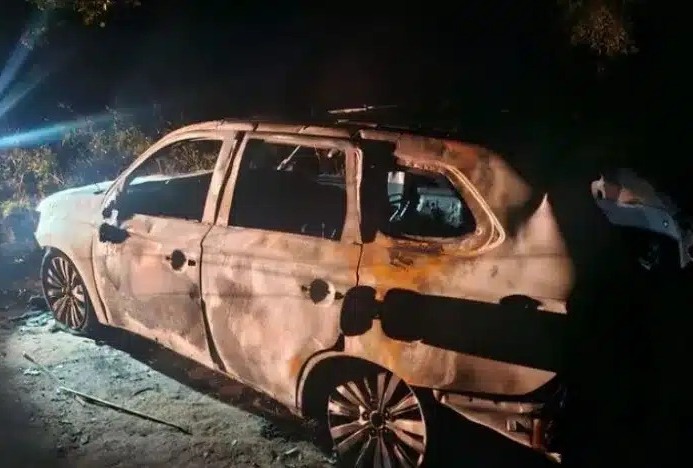 Caminhonete queimada é encontrada em Macaíba; carro pode ter sido usado no assalto ao carro-forte