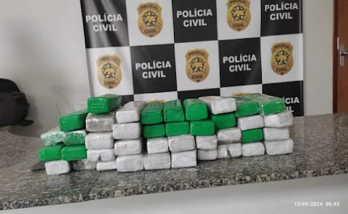 Polícia Civil apreende 38 tabletes de maconha com mulher em Pau dos Ferros