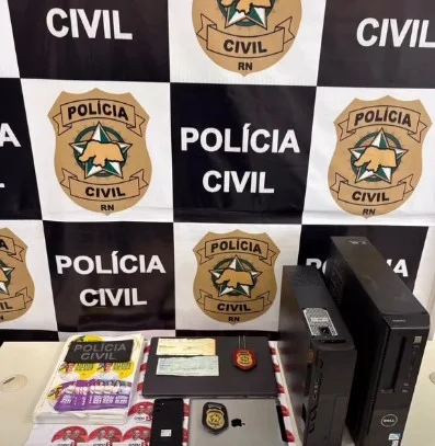 Polícia Civil e MPE apreendem dinheiro e materiais em investigação sobre suposta compra de votos em Macau