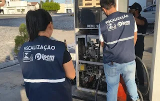 Ipem/RN, Polícia Civil e ANP fiscalizam postos em Caraúbas e interditam cinco bombas.